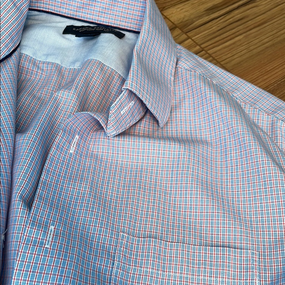 Banana Republic Red and Blue Casual Button Down Shirt